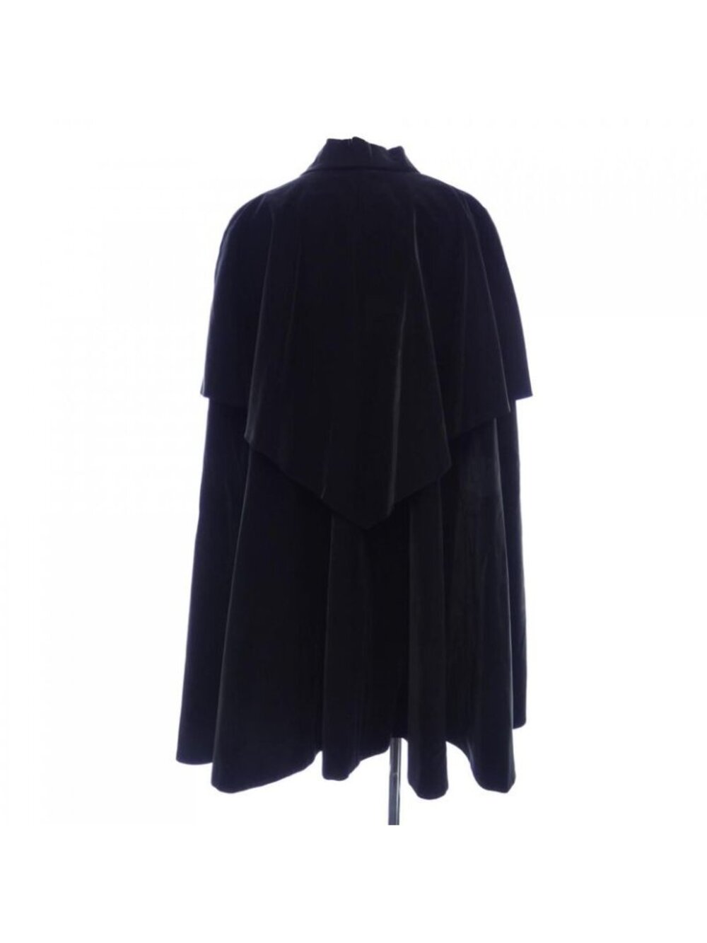 Chanel Cape - Picture 3 of 8